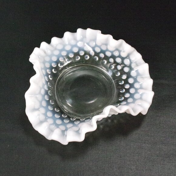 Vintage Fenton Moonstone Opalescent Hobnail Double Crimped Trinket Ring Dish - Picture 1 of 7